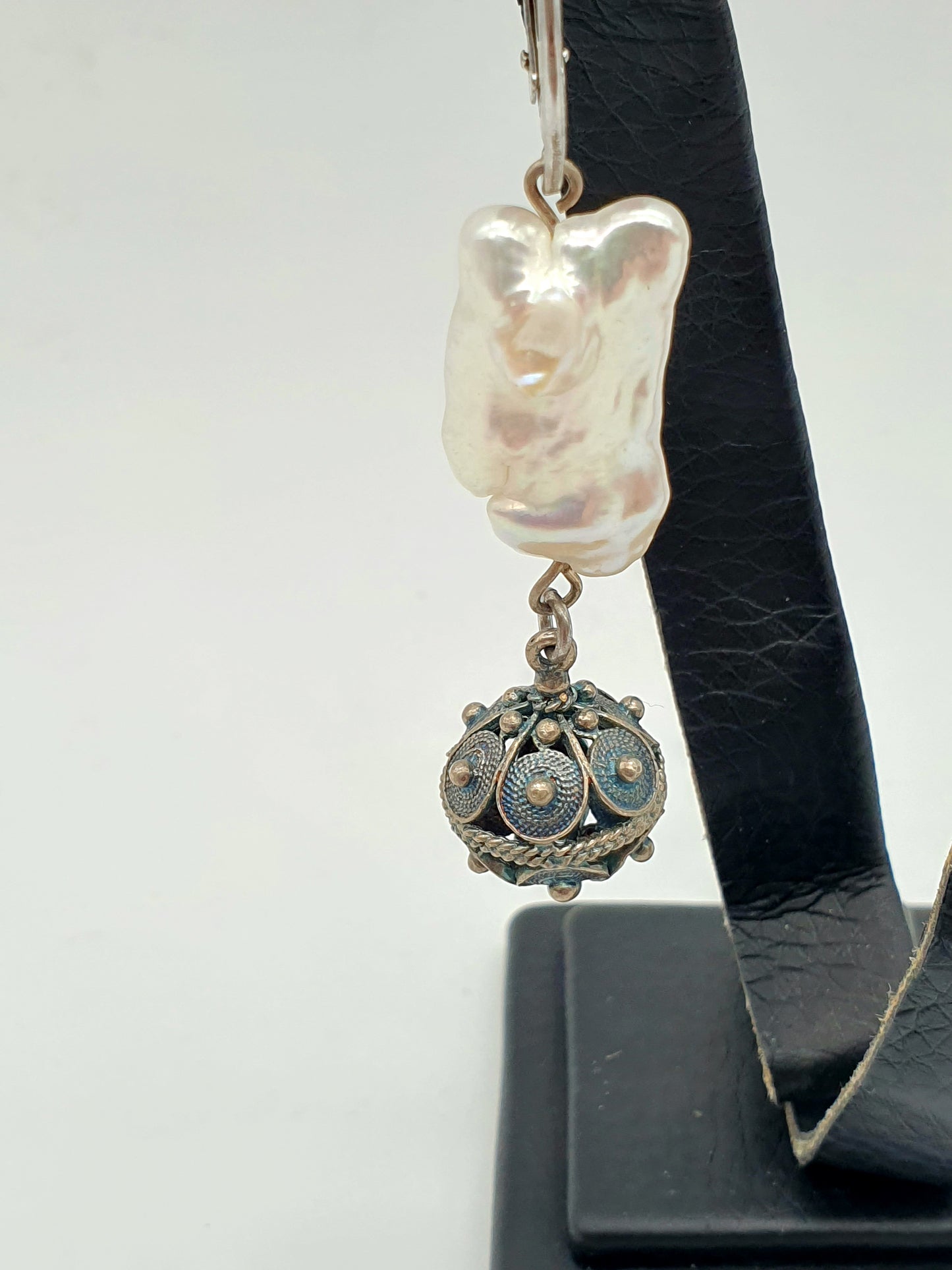 Šibenski botuni earrings 925 silver with sedef stone