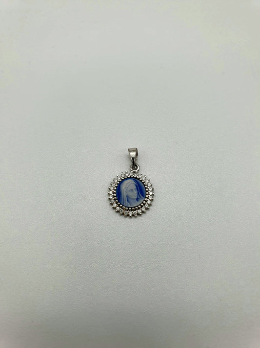 Sliver 925 pendant with zircons  "Queen of peace"